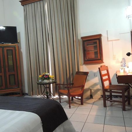 Hotel Concierge Plaza Colima Dış mekan fotoğraf