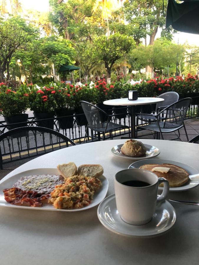 Hotel Concierge Plaza Colima Dış mekan fotoğraf