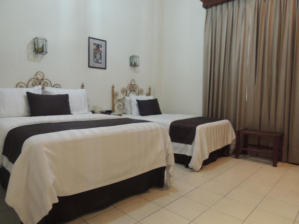 Hotel Concierge Plaza Colima Dış mekan fotoğraf