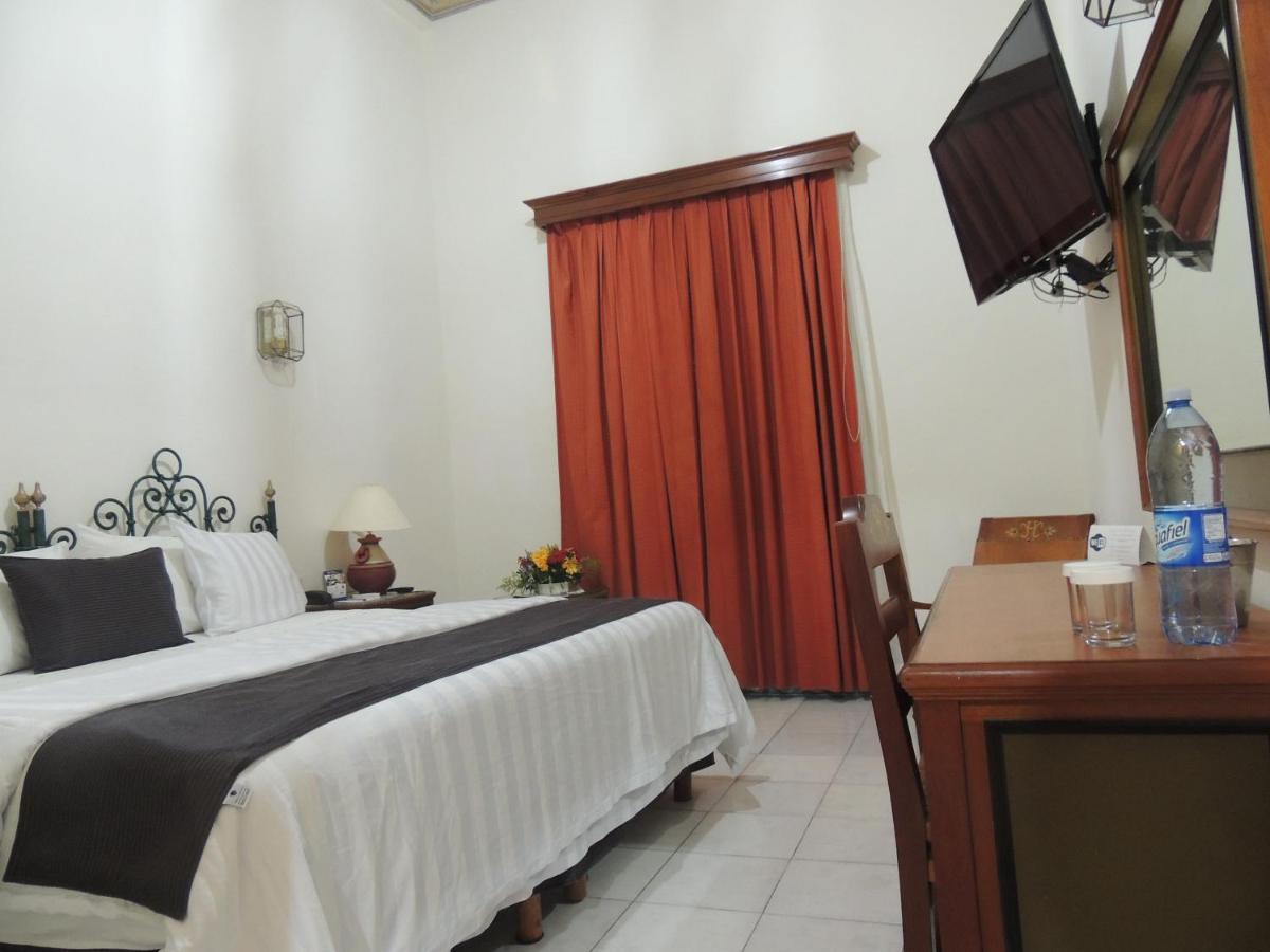 Hotel Concierge Plaza Colima Dış mekan fotoğraf